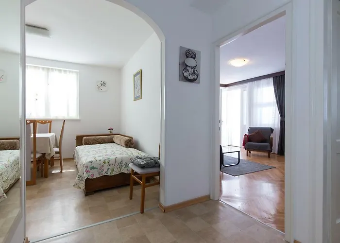 アパート Babic *